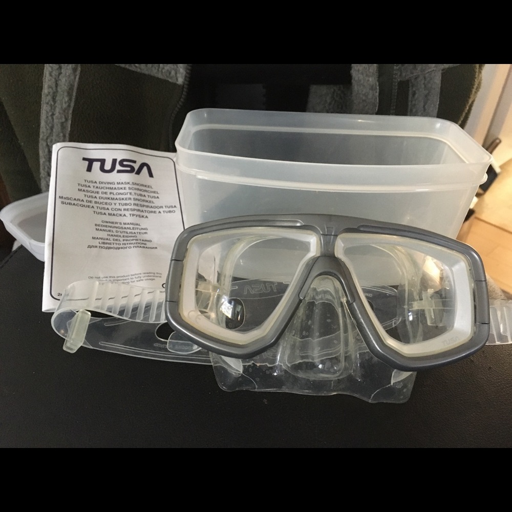 New Tusa mens dive mask with box